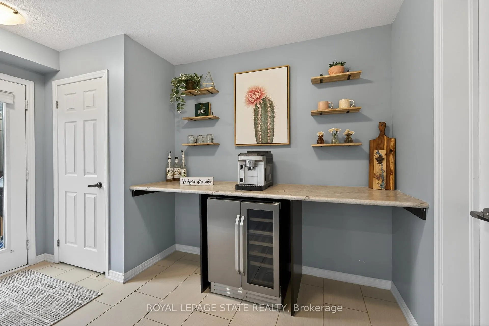 Photo 21 of 30 Patterson Drive, Haldimand — HOMEH