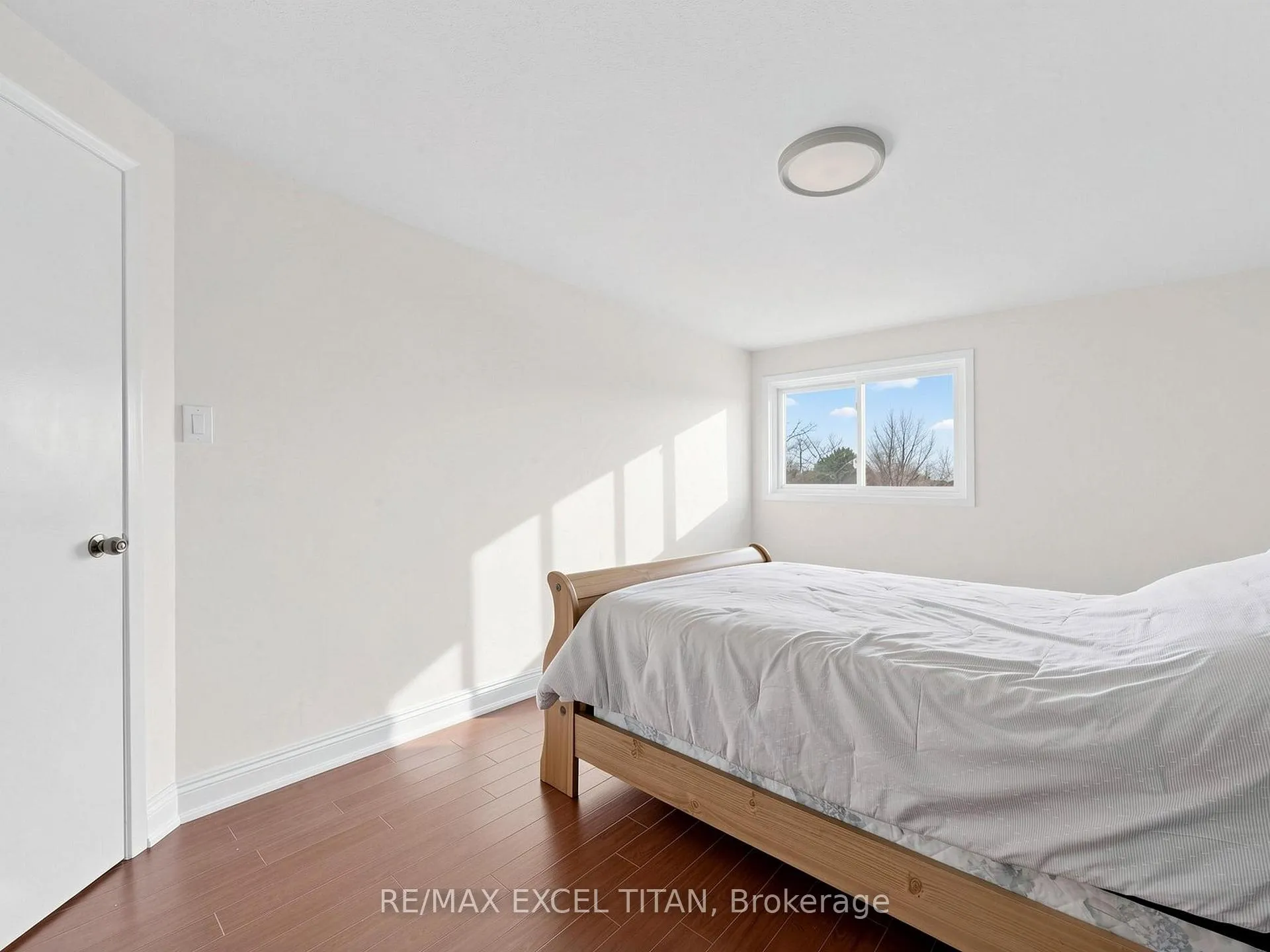 Photo 21 of 198 Risebrough Circuit, Markham, Milliken Mills West — HOMEH