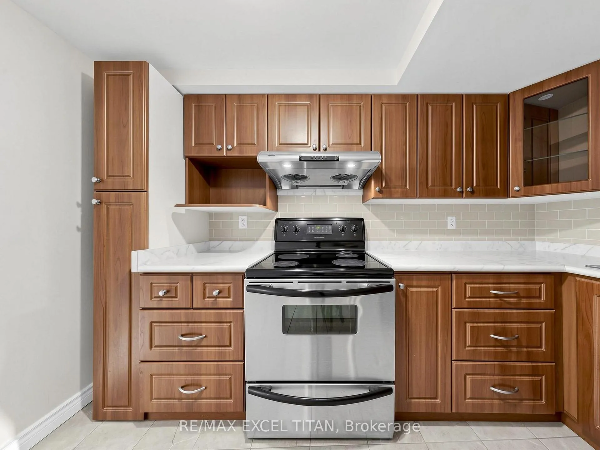 Photo 28 of 198 Risebrough Circuit, Markham, Milliken Mills West — HOMEH