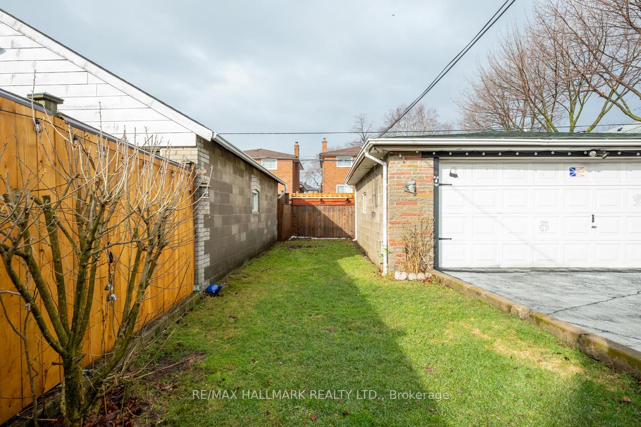 Photo 19 of 8 Vanbrugh Avenue, Scarborough, Birchcliffe-Cliffside — HOMEH