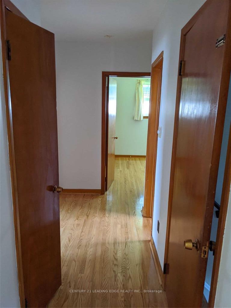 Photo 5 of Unit Upper, 147 Pandora Circle, Scarborough, Woburn — HOMEH