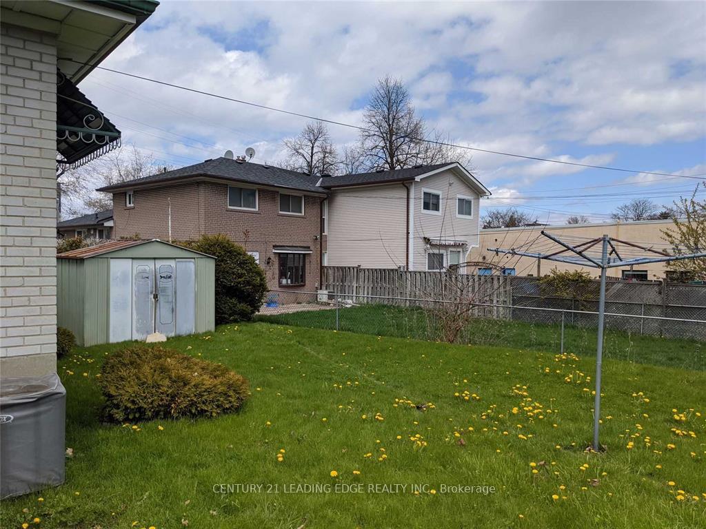 Photo 12 of Unit Upper, 147 Pandora Circle, Scarborough, Woburn — HOMEH