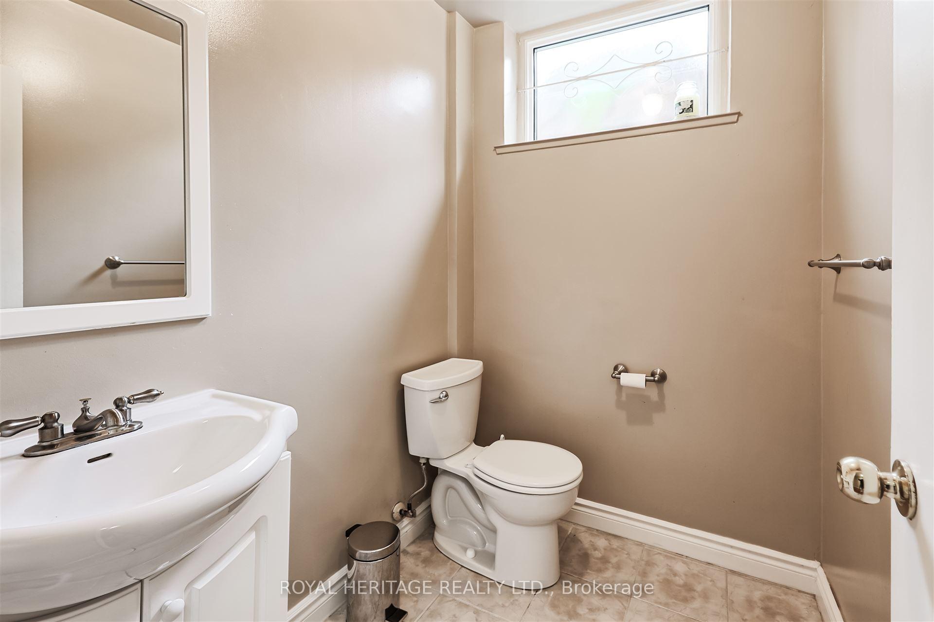 Photo 17 of 11 Alpaca Drive, Scarborough, Woburn — HOMEH