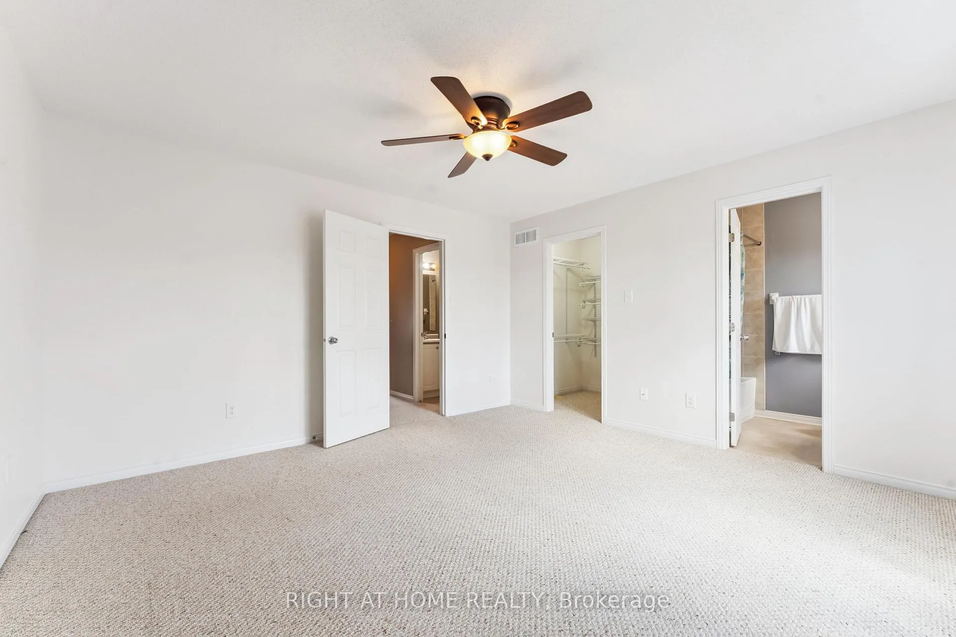 Photo 15 of 142 Lokoya Street, Ottawa, Kanata - Emerald Meadows/Trailwest — HOMEH