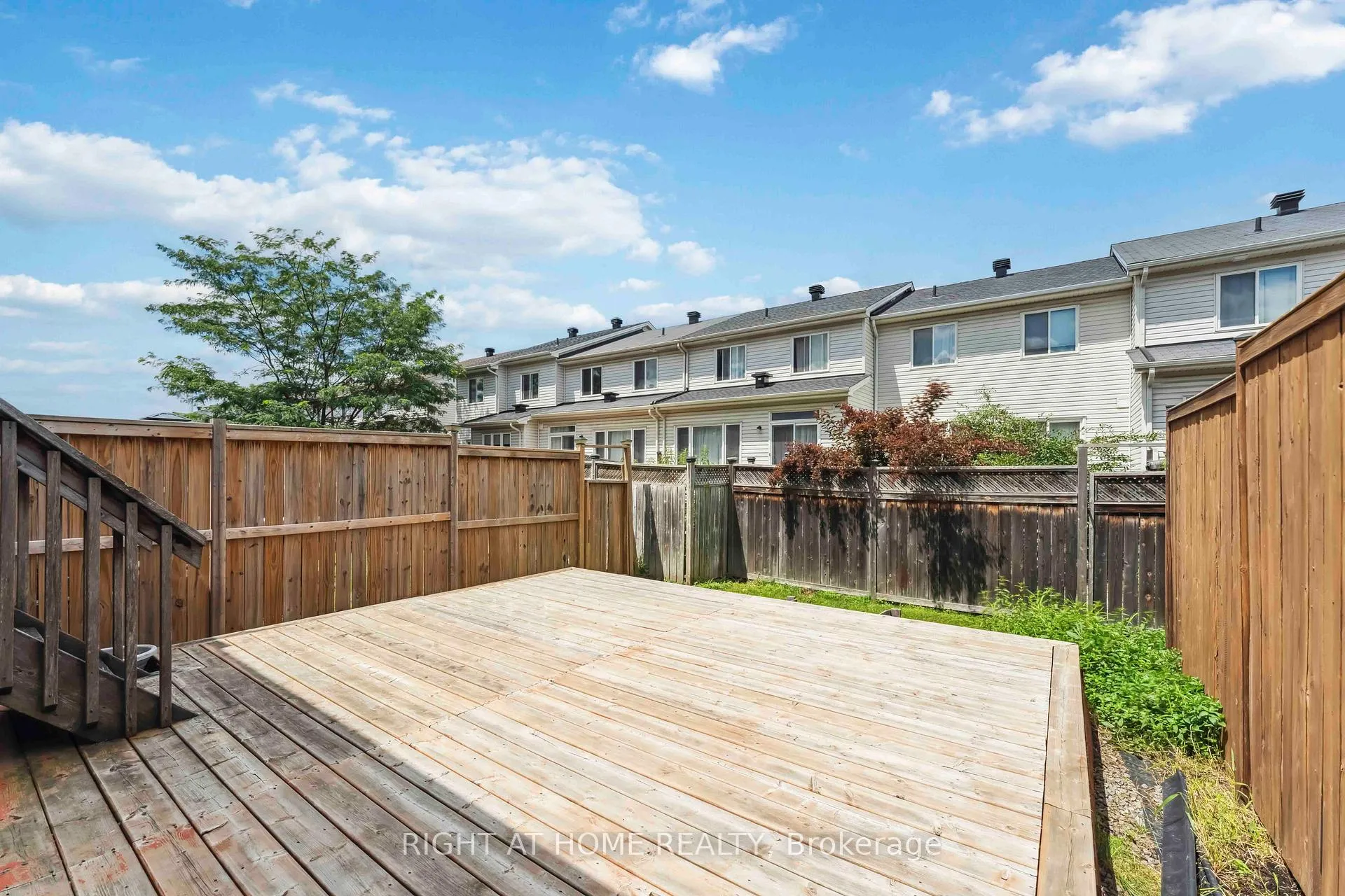 Photo 34 of 142 Lokoya Street, Ottawa, Kanata - Emerald Meadows/Trailwest — HOMEH