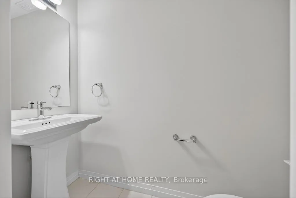 Photo 6 of Unit 100, 30 Times Square Boulevard, Hamilton, Stoney Creek Mountain — HOMEH