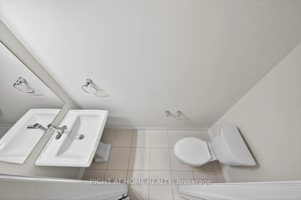 Photo 7 of Unit 100, 30 Times Square Boulevard, Hamilton, Stoney Creek Mountain — HOMEH