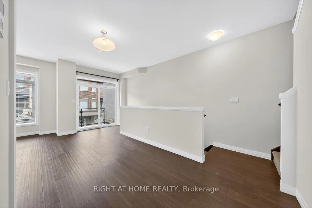 Photo 9 of Unit 100, 30 Times Square Boulevard, Hamilton, Stoney Creek Mountain — HOMEH