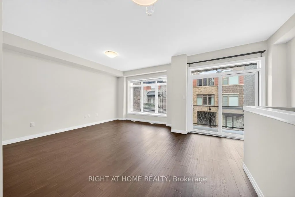 Photo 11 of Unit 100, 30 Times Square Boulevard, Hamilton, Stoney Creek Mountain — HOMEH