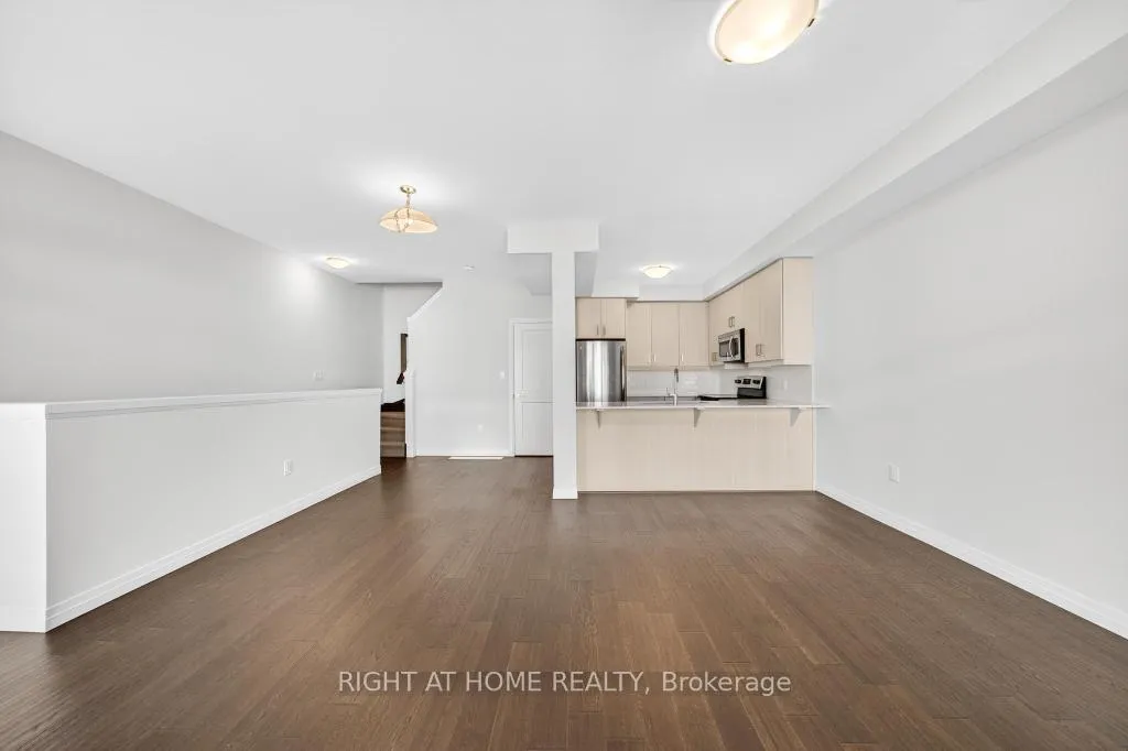 Photo 14 of Unit 100, 30 Times Square Boulevard, Hamilton, Stoney Creek Mountain — HOMEH