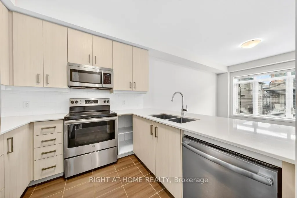 Photo 22 of Unit 100, 30 Times Square Boulevard, Hamilton, Stoney Creek Mountain — HOMEH
