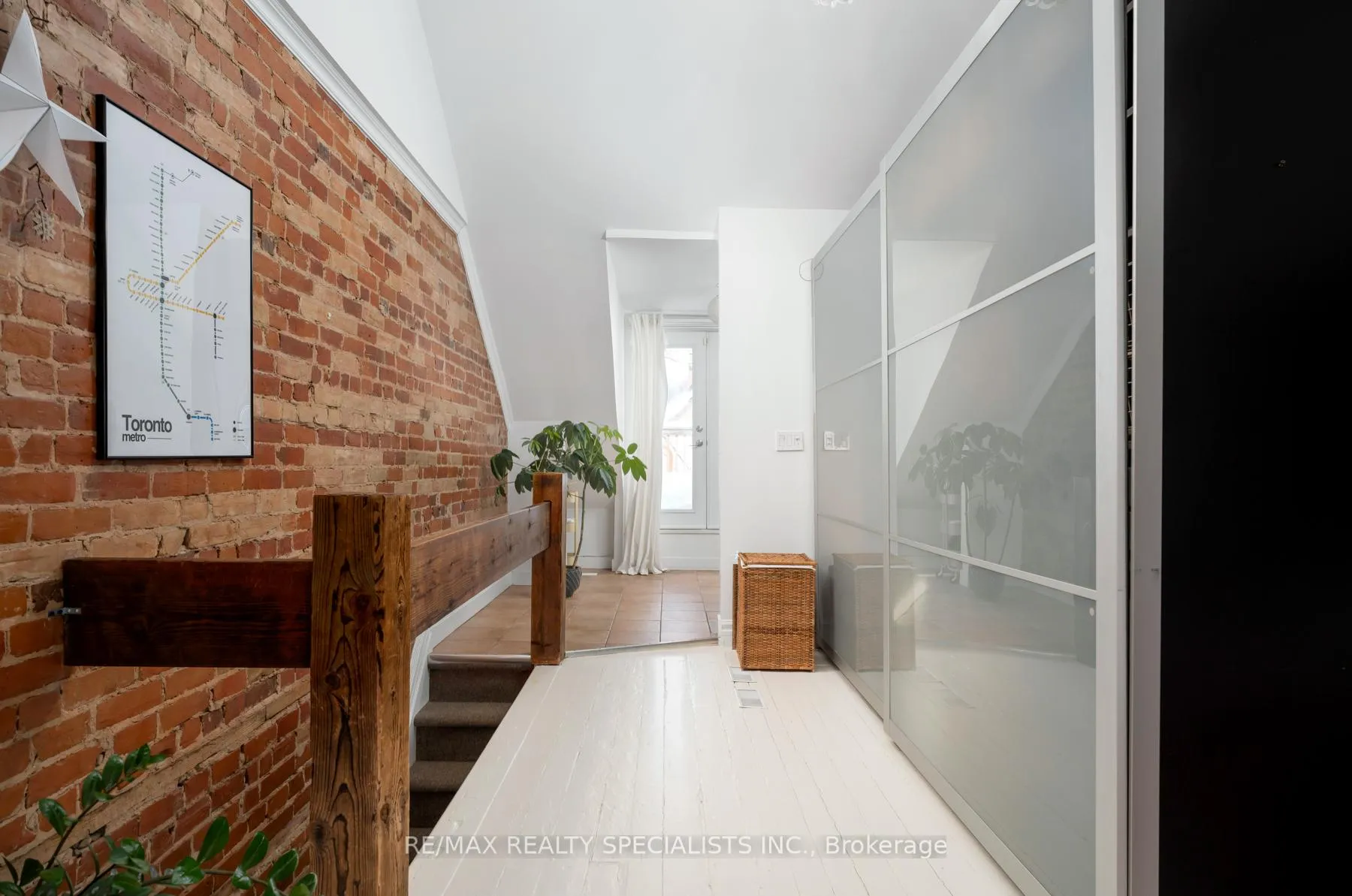 Photo 36 of 48 Leopold Street, Toronto, South Parkdale — HOMEH