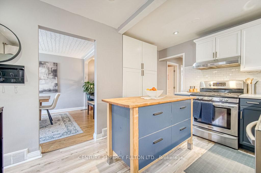 Photo 9 of 34 Preston Street, Scarborough, Birchcliffe-Cliffside — HOMEH