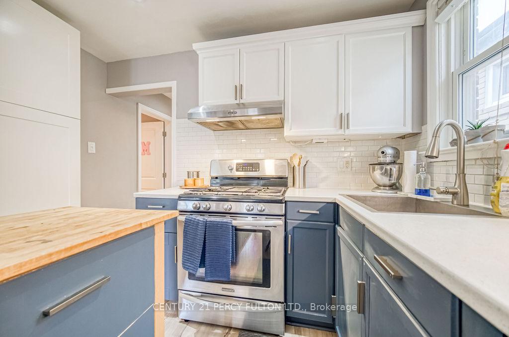 Photo 10 of 34 Preston Street, Scarborough, Birchcliffe-Cliffside — HOMEH