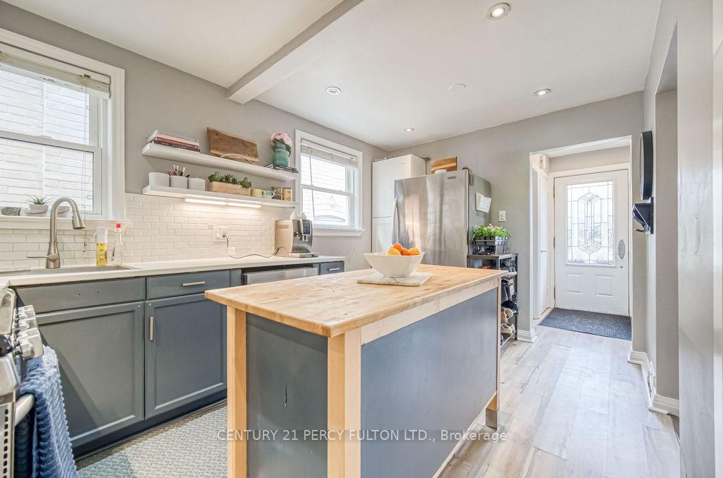 Photo 12 of 34 Preston Street, Scarborough, Birchcliffe-Cliffside — HOMEH