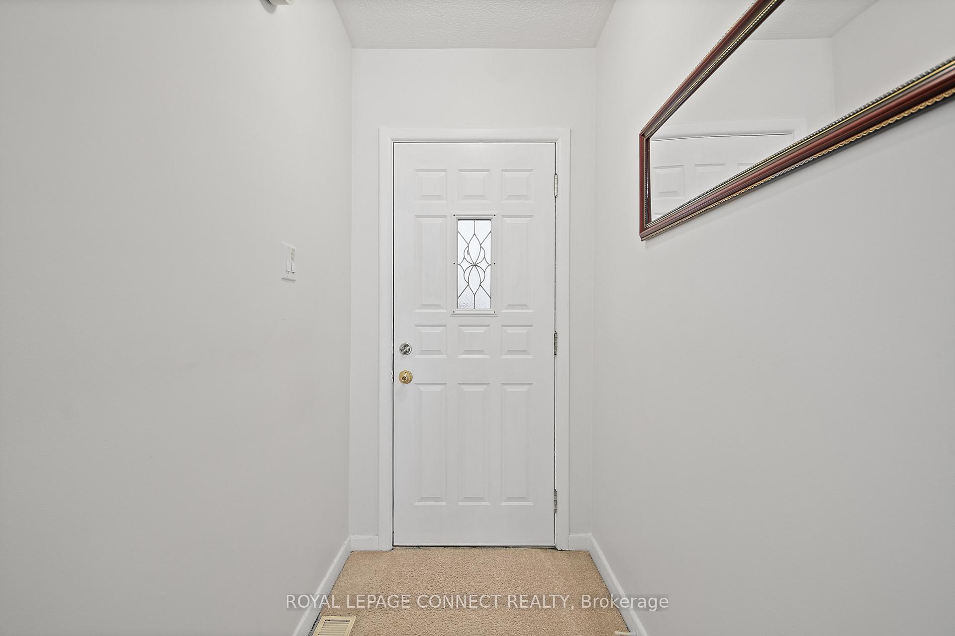 Photo 4 of 4 Sundance Crescent, Scarborough, Woburn — HOMEH