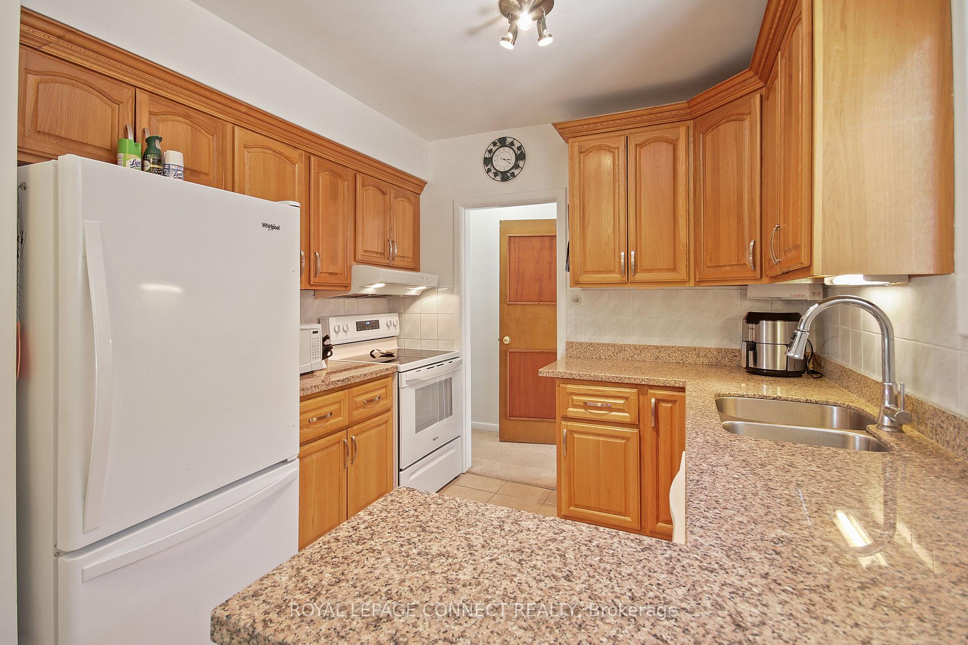 Photo 11 of 4 Sundance Crescent, Scarborough, Woburn — HOMEH