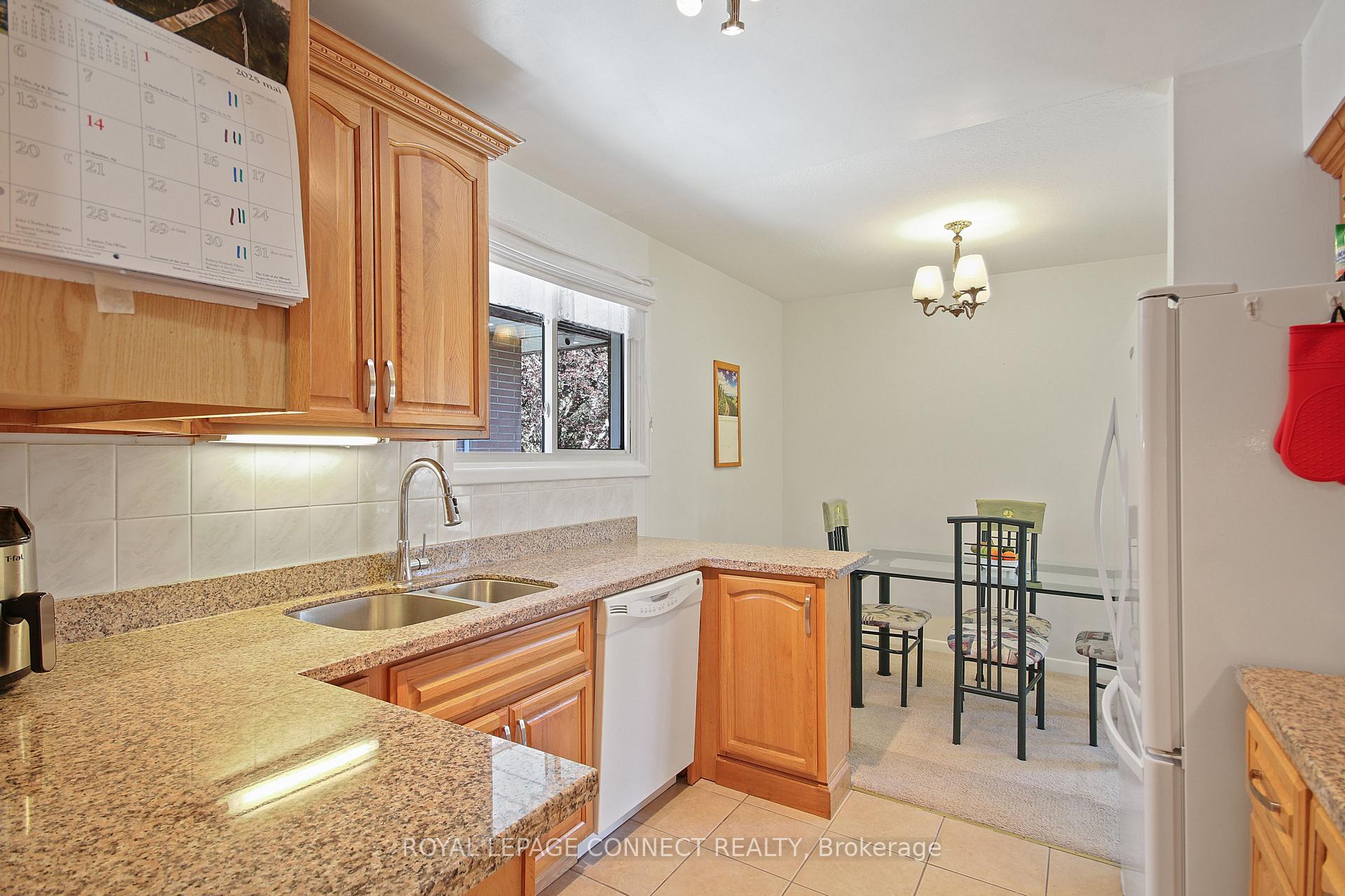 Photo 12 of 4 Sundance Crescent, Scarborough, Woburn — HOMEH