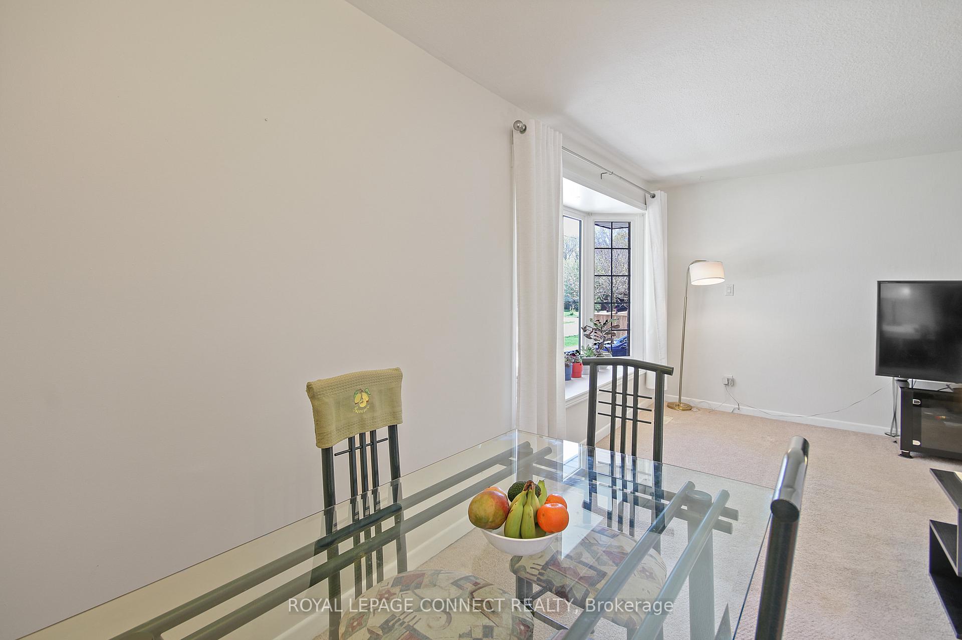 Photo 15 of 4 Sundance Crescent, Scarborough, Woburn — HOMEH