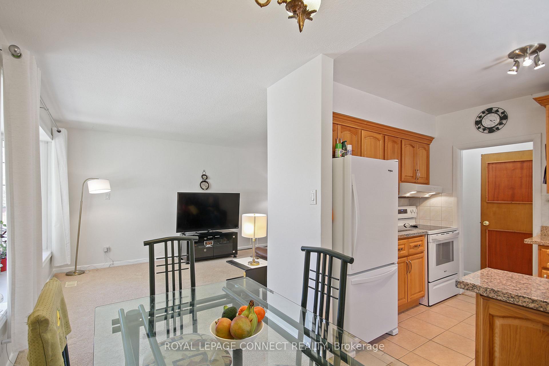 Photo 16 of 4 Sundance Crescent, Scarborough, Woburn — HOMEH