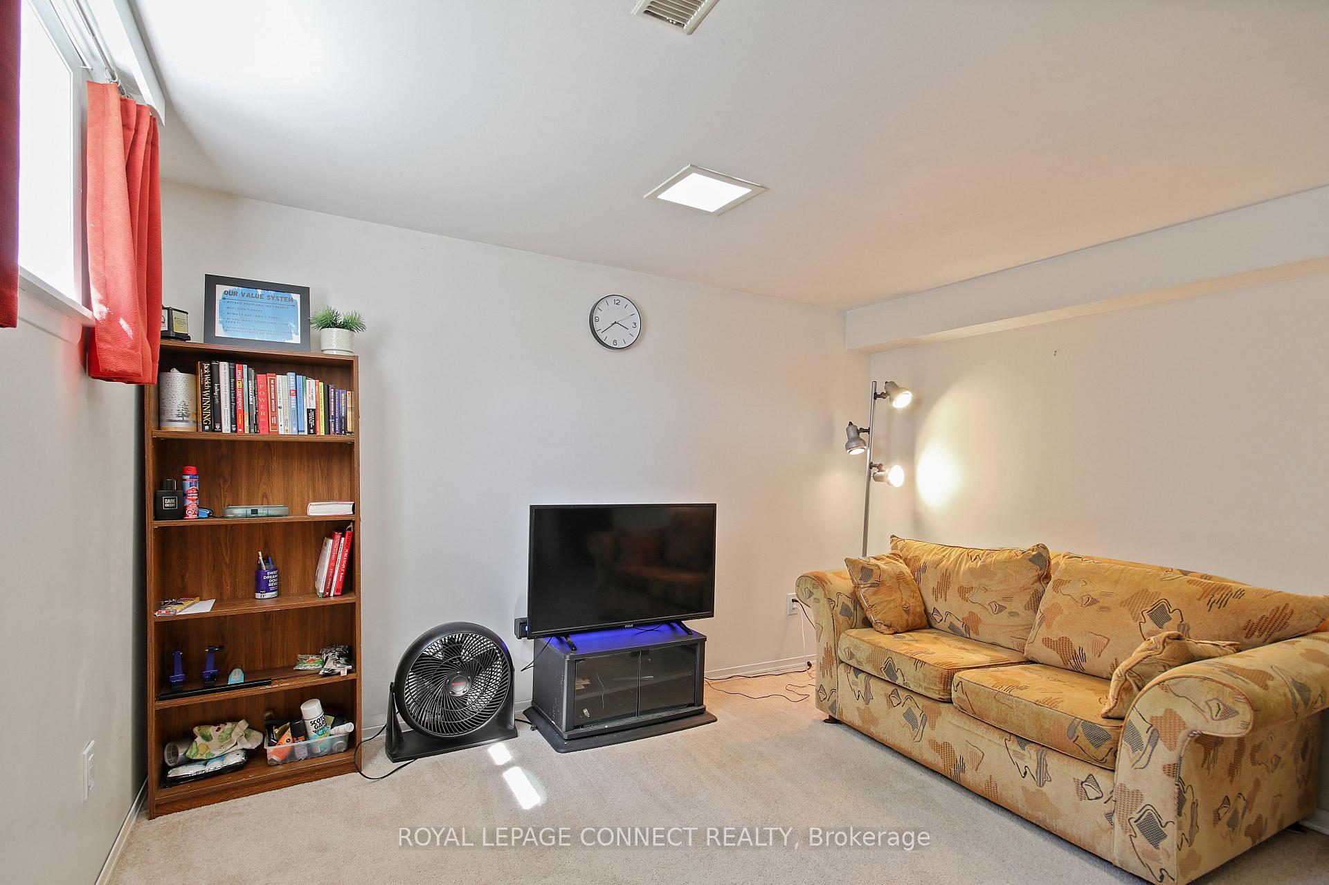 Photo 34 of 4 Sundance Crescent, Scarborough, Woburn — HOMEH