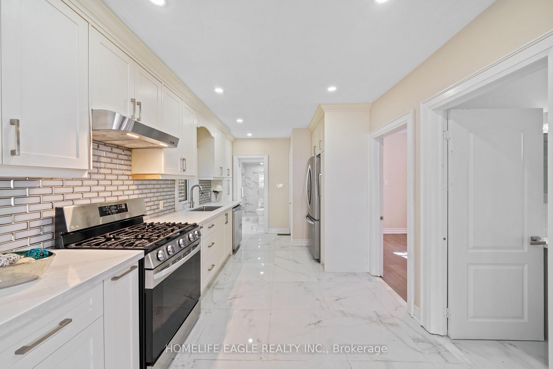 Photo 4 of 82 Haslam Street, Scarborough, Birchcliffe-Cliffside — HOMEH