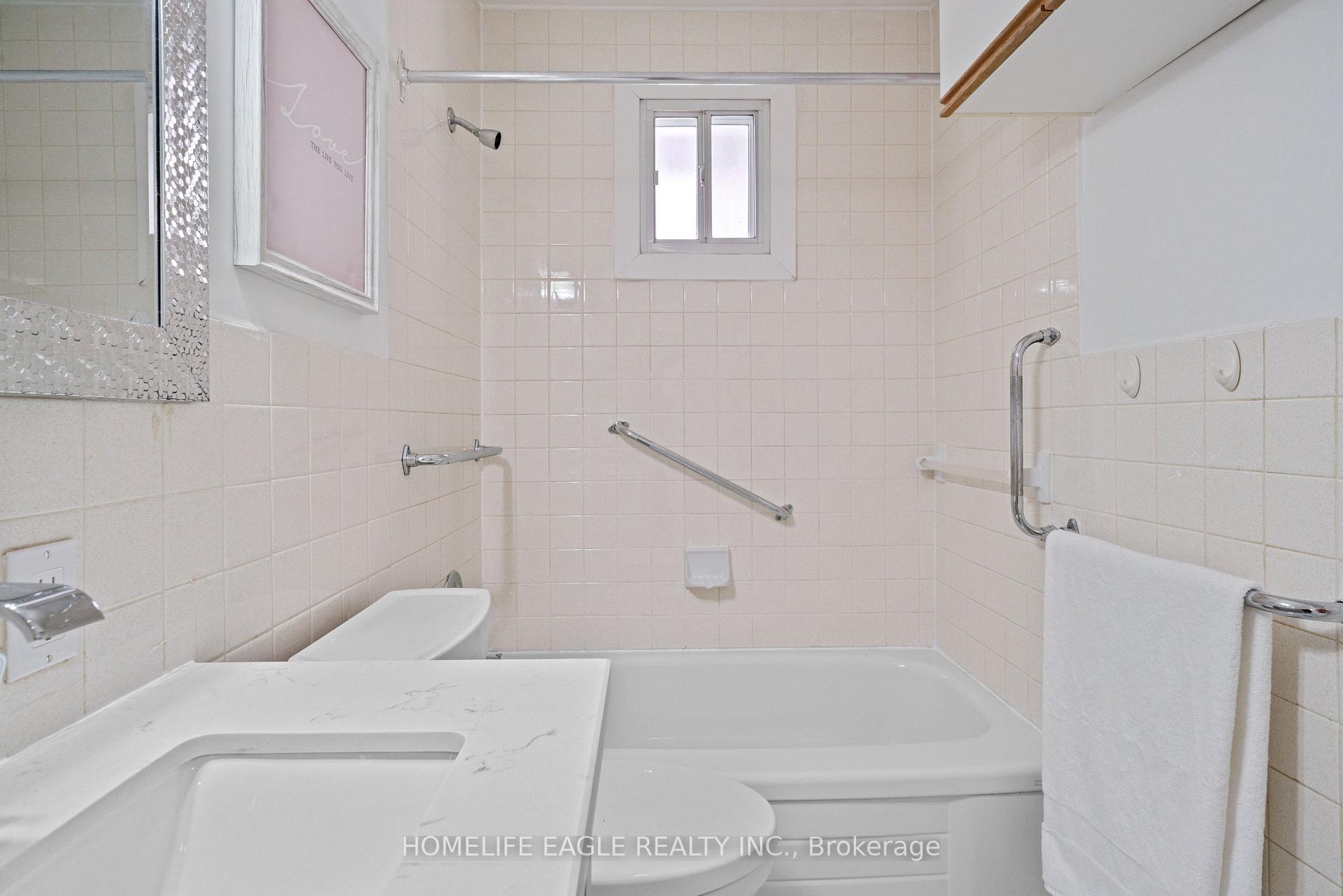 Photo 16 of 82 Haslam Street, Scarborough, Birchcliffe-Cliffside — HOMEH