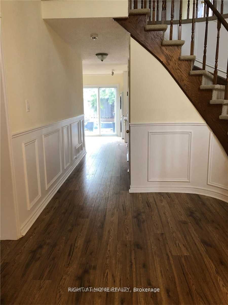 Photo 32 of 174 Carlton Road, Markham, Unionville — HOMEH