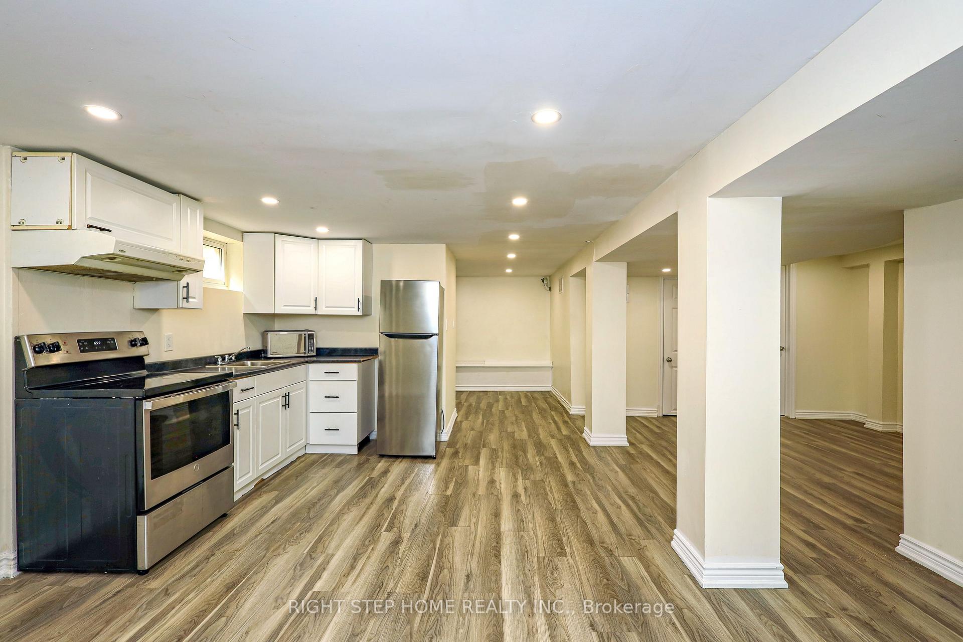 Photo 32 of 137 Benleigh Drive, Scarborough, Woburn — HOMEH