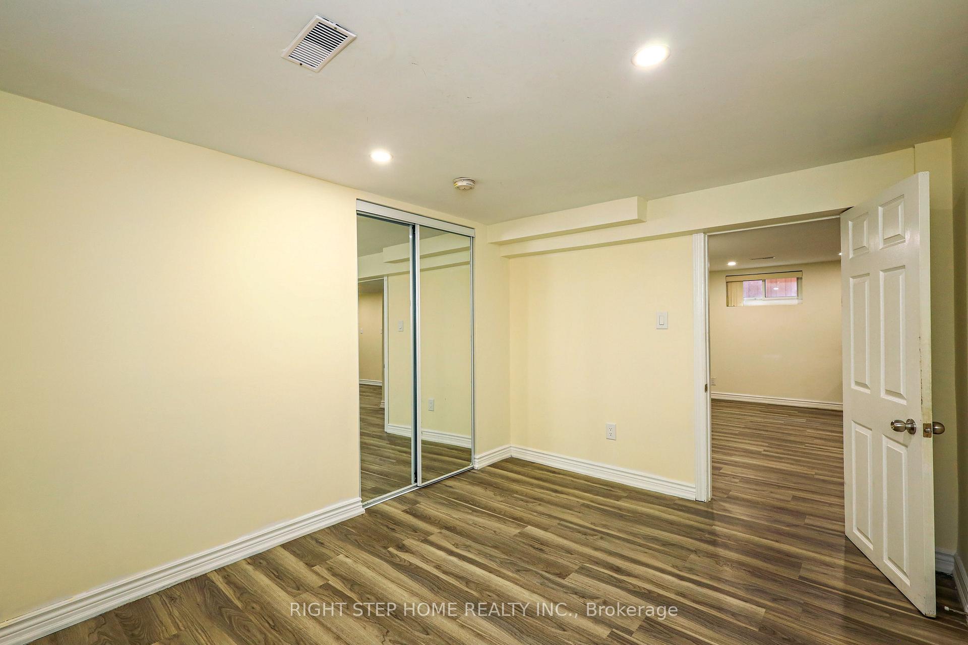 Photo 34 of 137 Benleigh Drive, Scarborough, Woburn — HOMEH