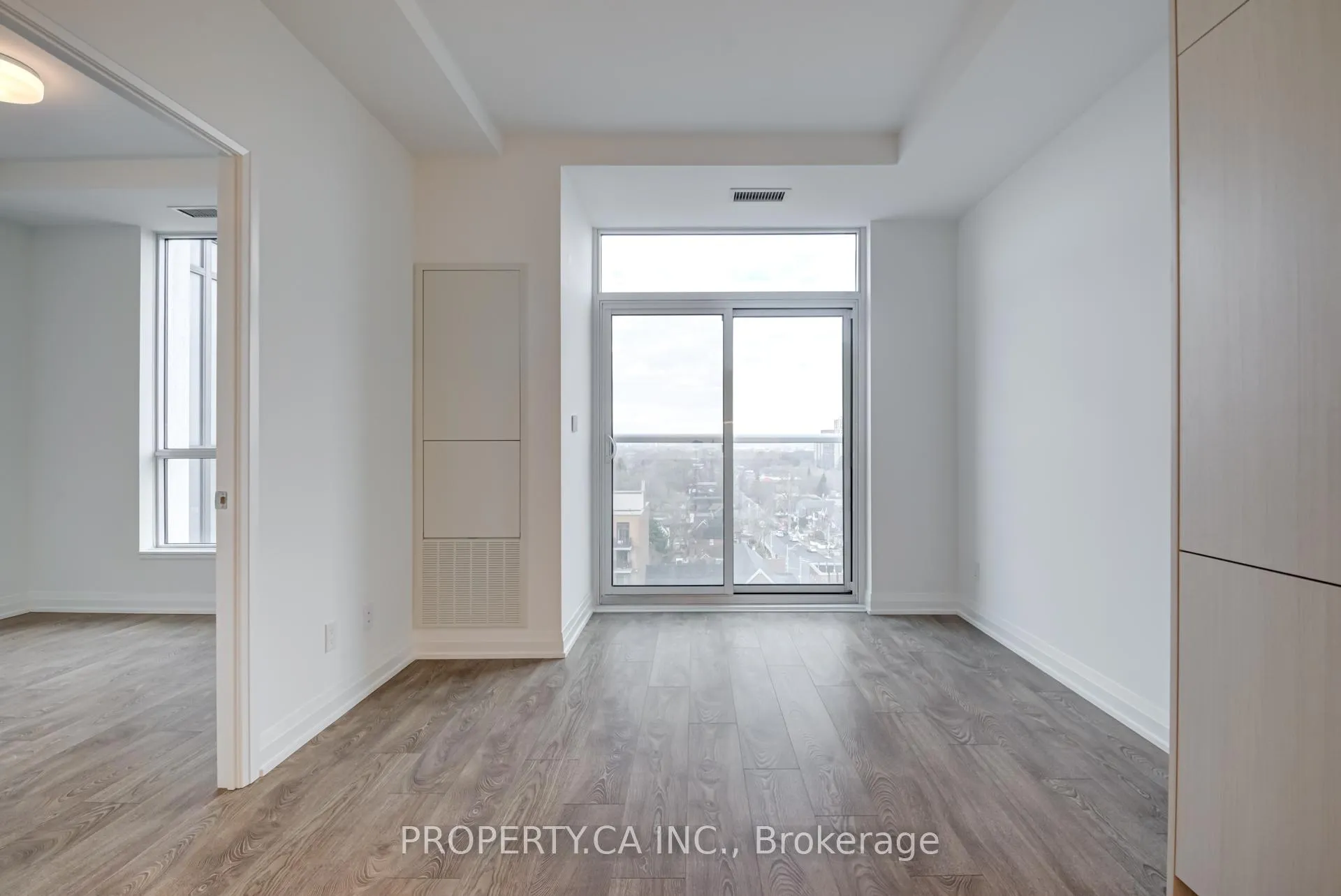 Photo 9 of Unit 904, 286 Main Street, Toronto, East End-Danforth — HOMEH