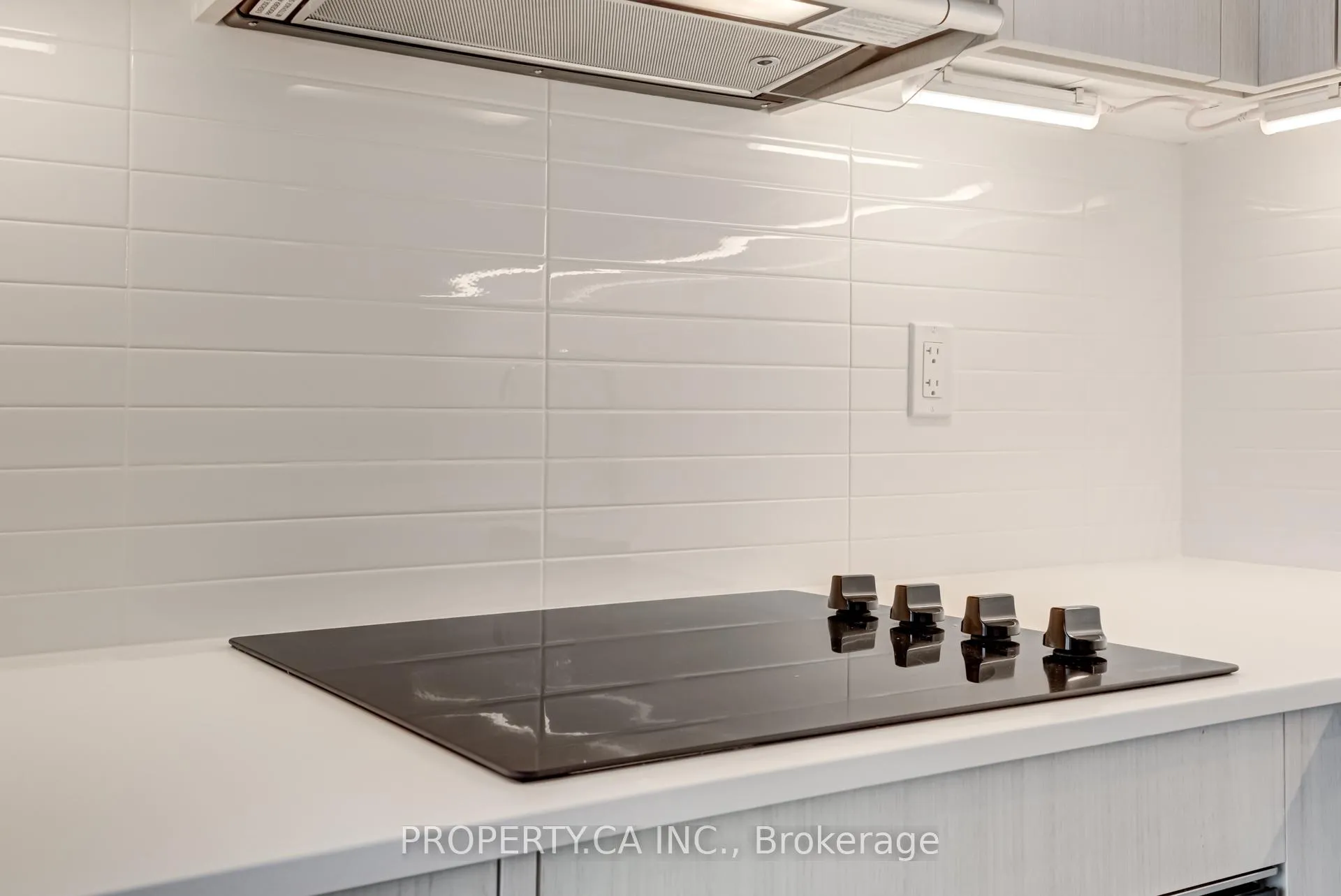 Photo 14 of Unit 904, 286 Main Street, Toronto, East End-Danforth — HOMEH