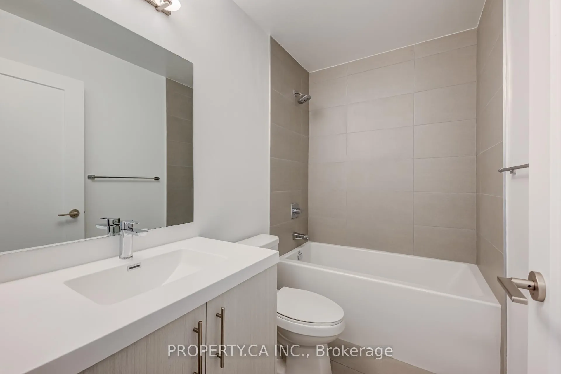 Photo 16 of Unit 904, 286 Main Street, Toronto, East End-Danforth — HOMEH