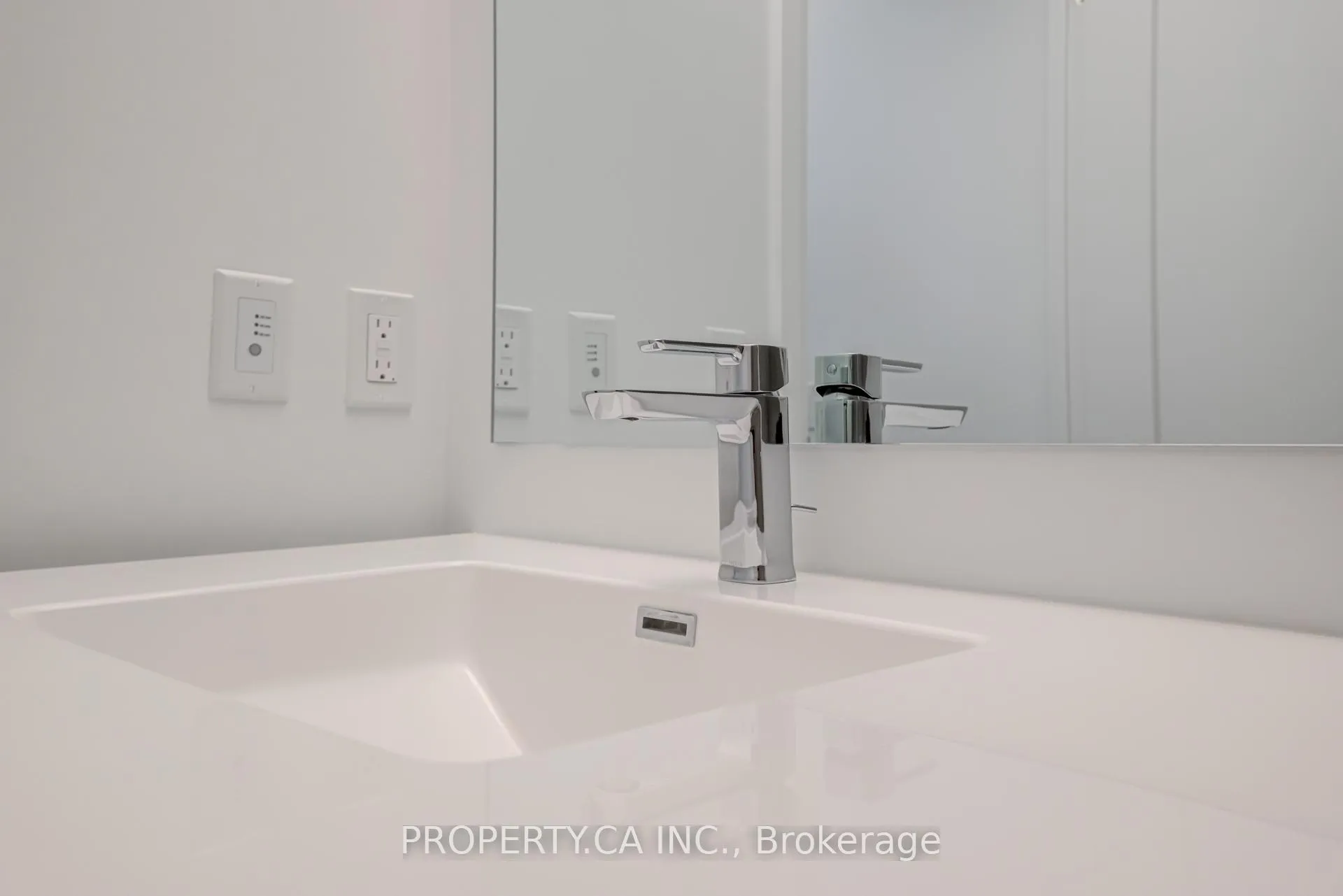 Photo 17 of Unit 904, 286 Main Street, Toronto, East End-Danforth — HOMEH