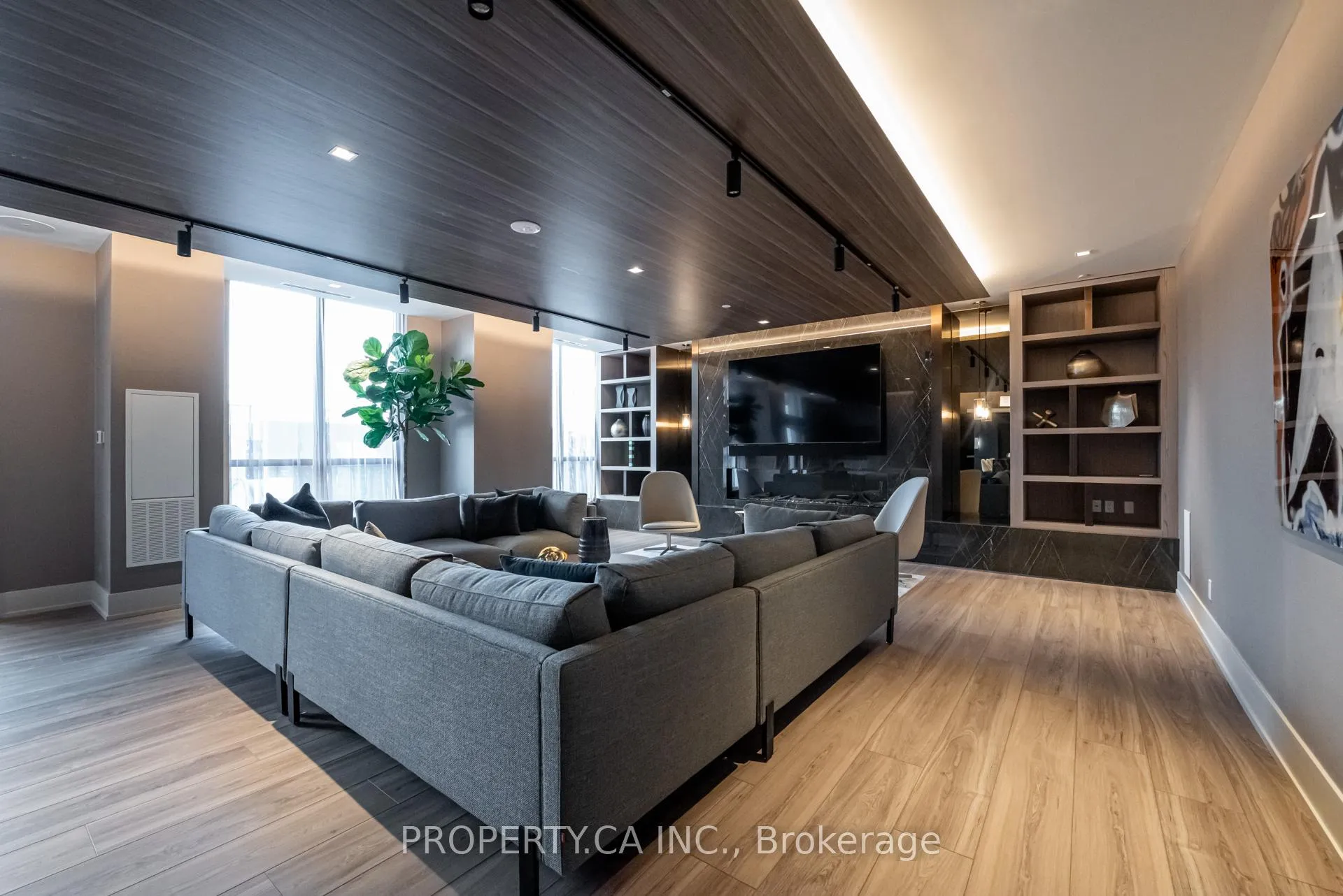 Photo 33 of Unit 904, 286 Main Street, Toronto, East End-Danforth — HOMEH