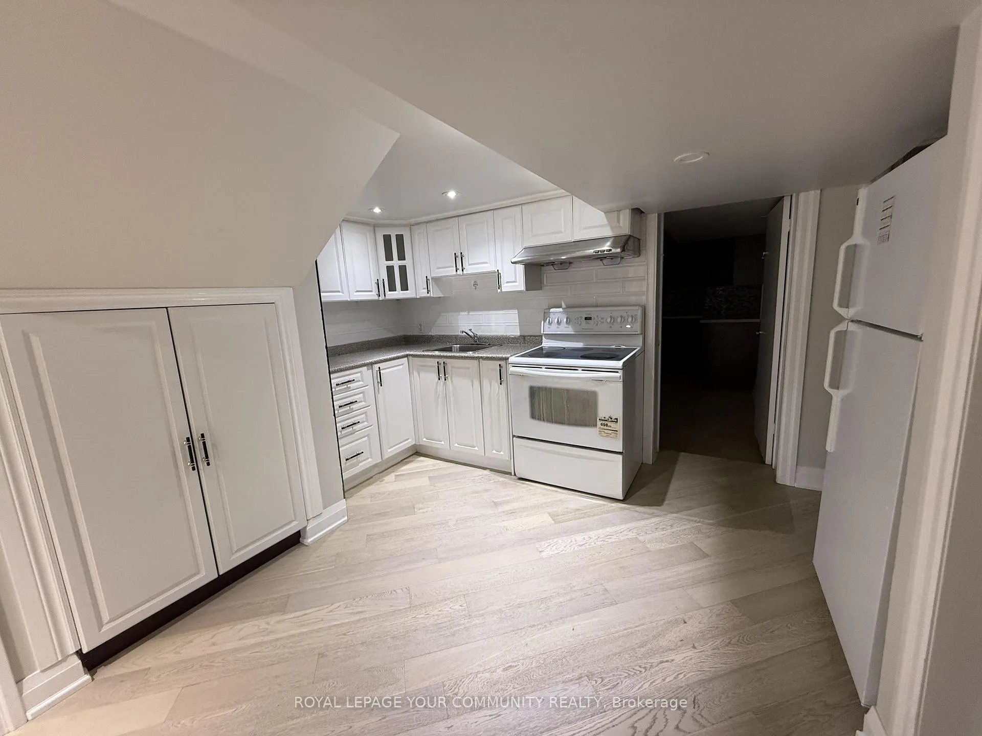 Photo 29 of 2 Mackinac Crescent, Scarborough, Bendale — HOMEH