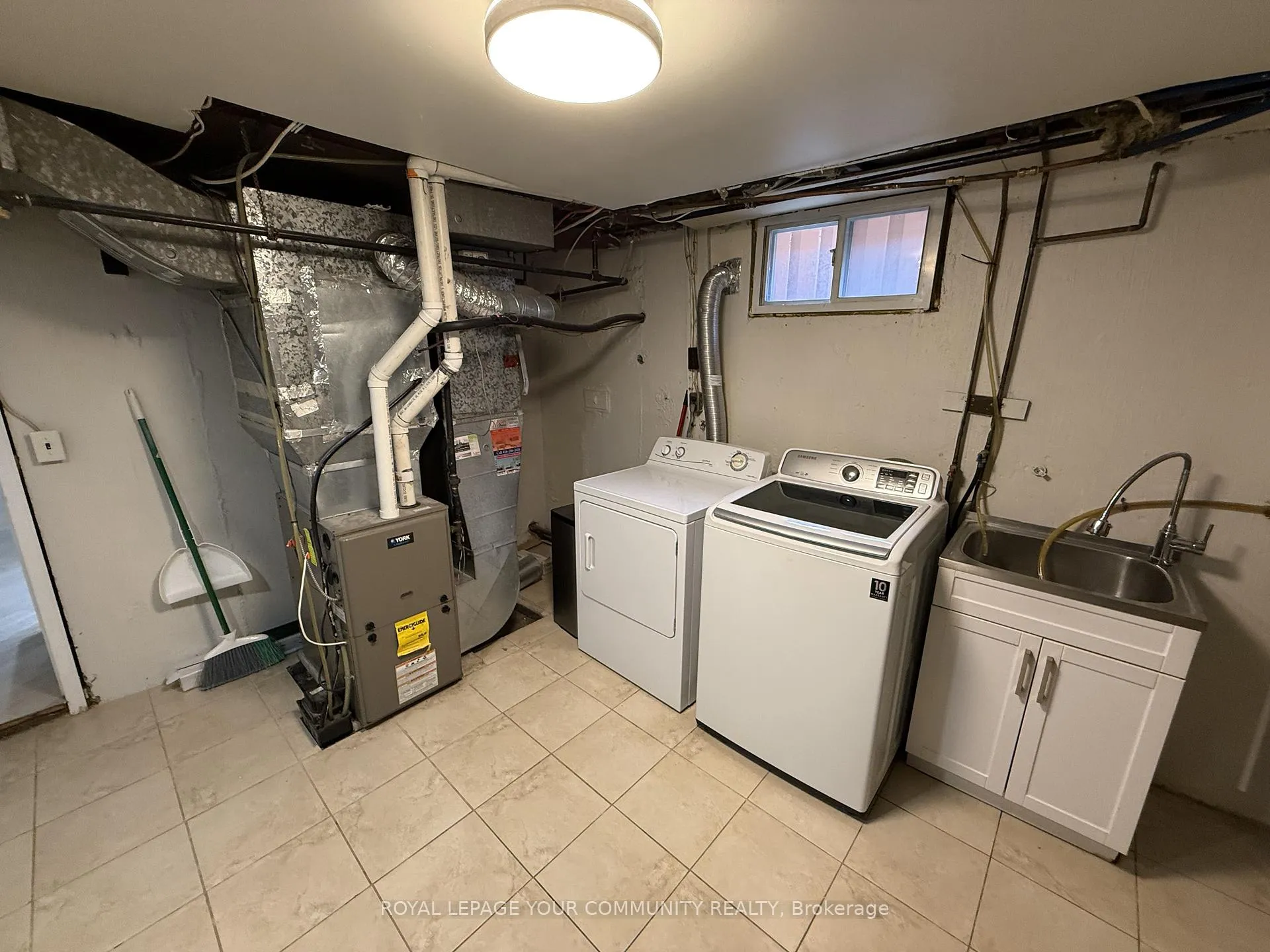 Photo 34 of 2 Mackinac Crescent, Scarborough, Bendale — HOMEH
