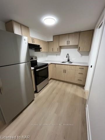 Photo 5 of Unit Lower A, 37 Parkdale Drive, Thorold, Thorold Downtown — HOMEH