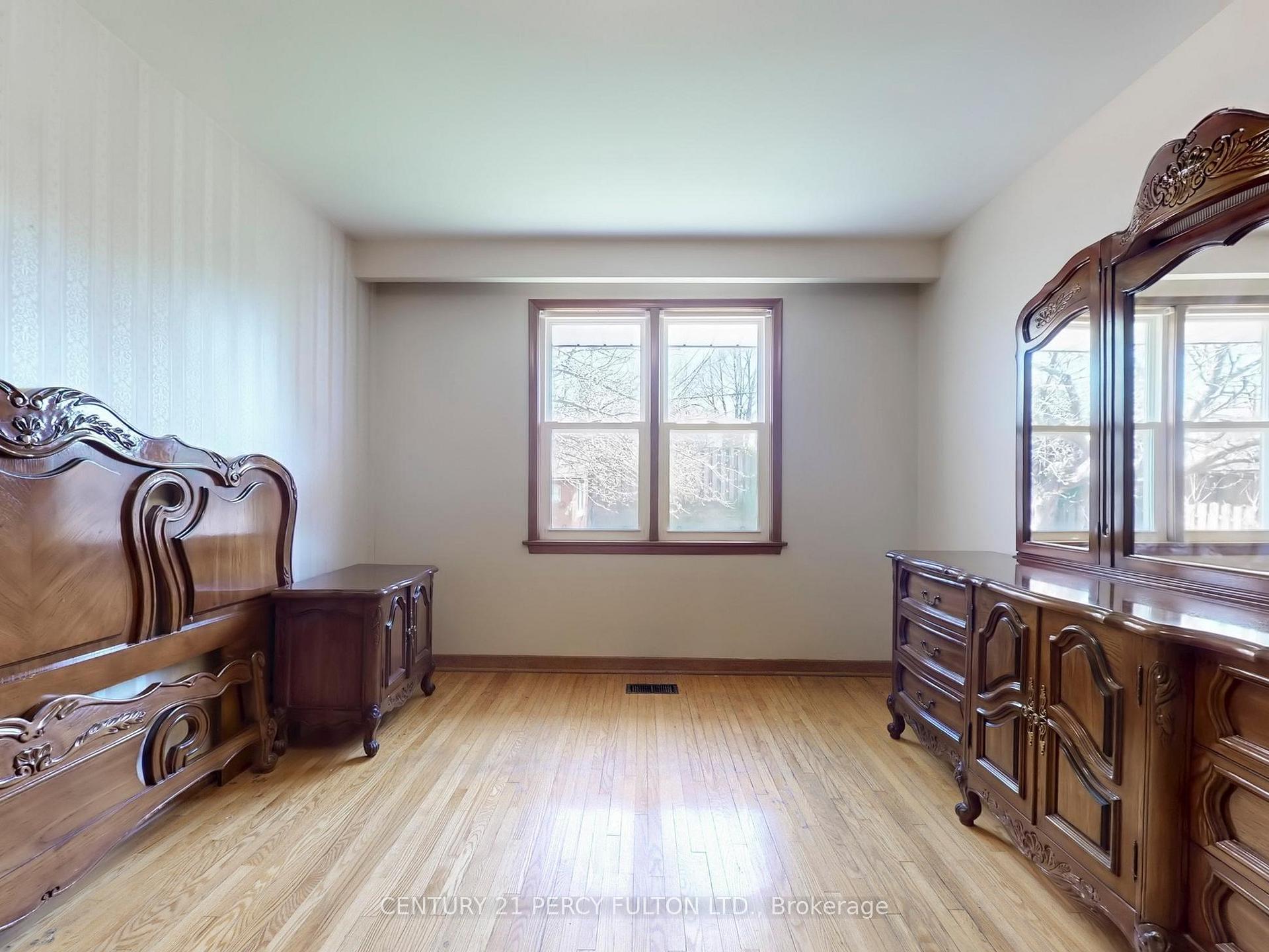 Photo 14 of 193 Brimorton Drive, Scarborough, Woburn — HOMEH