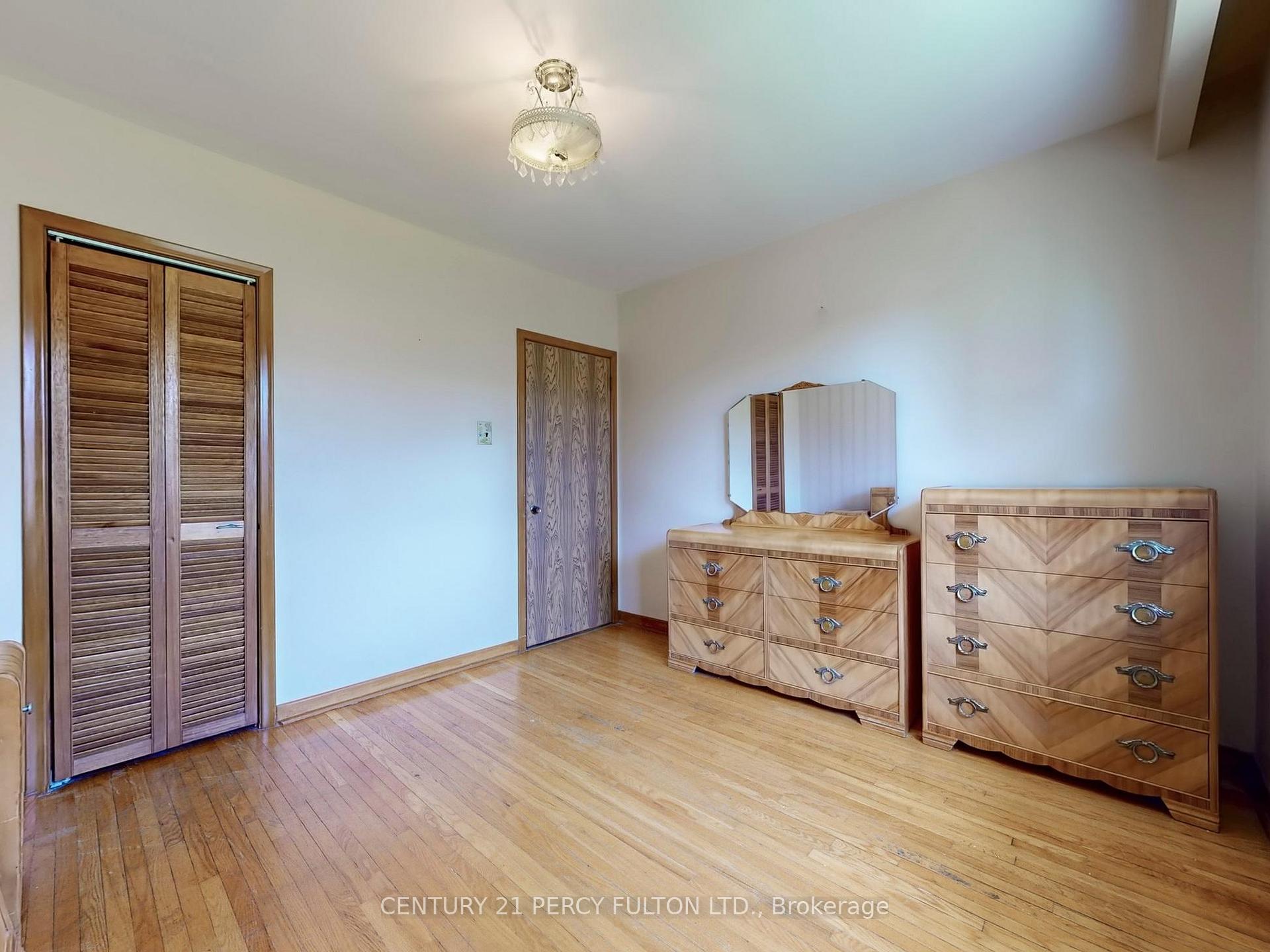 Photo 18 of 193 Brimorton Drive, Scarborough, Woburn — HOMEH
