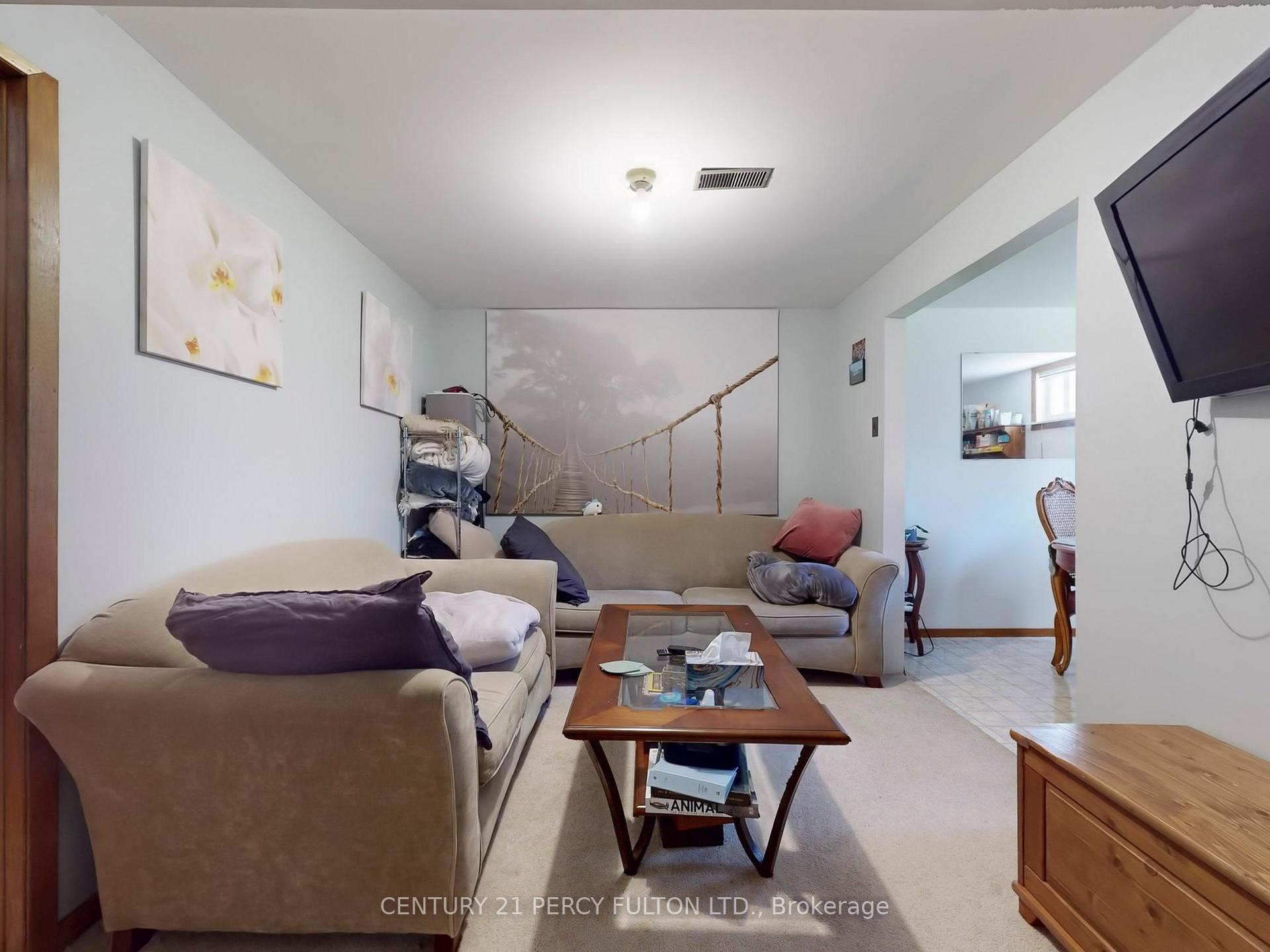 Photo 25 of 193 Brimorton Drive, Scarborough, Woburn — HOMEH