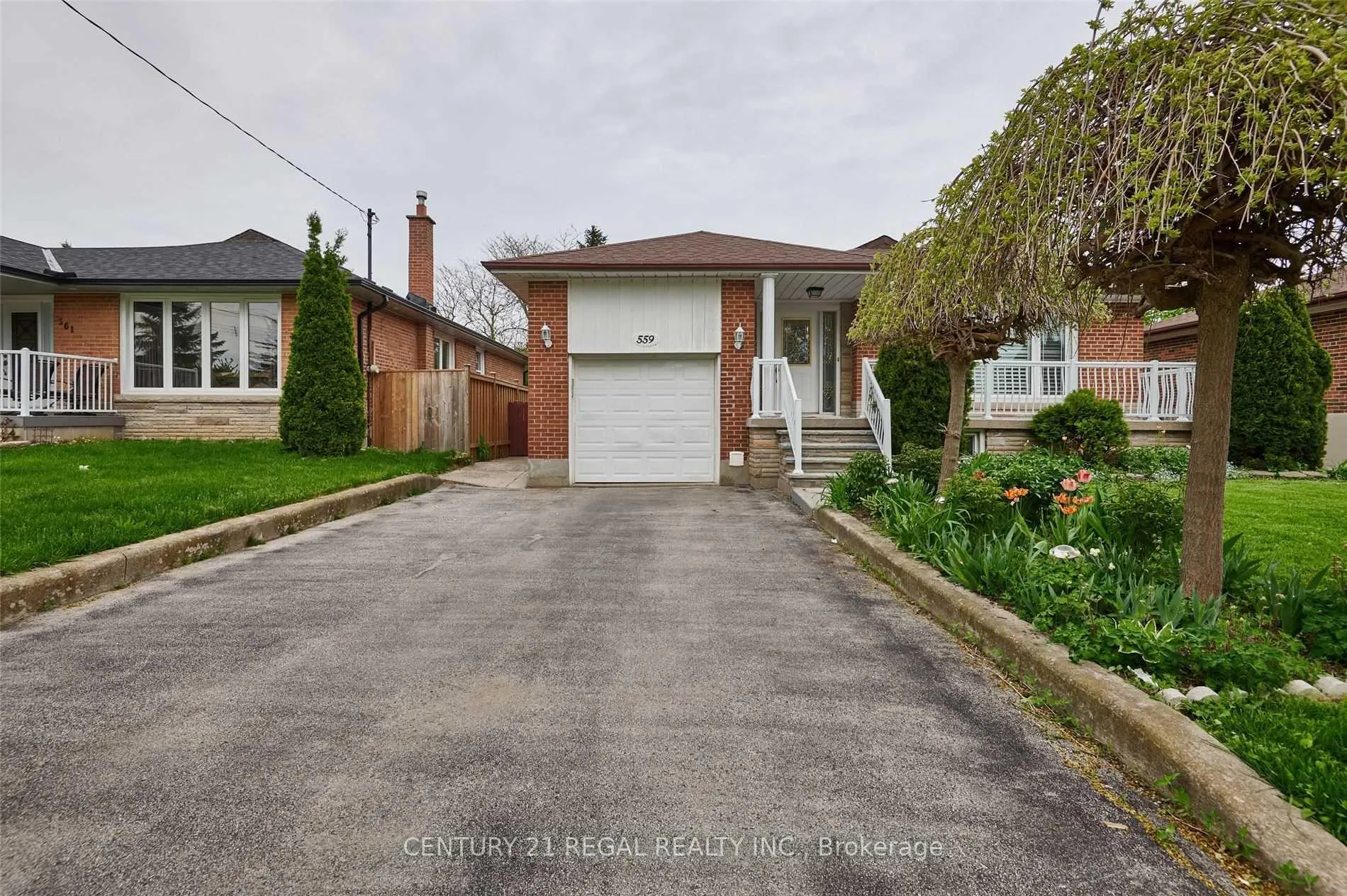 Photo 3 of Unit Bsmt, 559 Mccowan Road, Scarborough, Bendale — HOMEH
