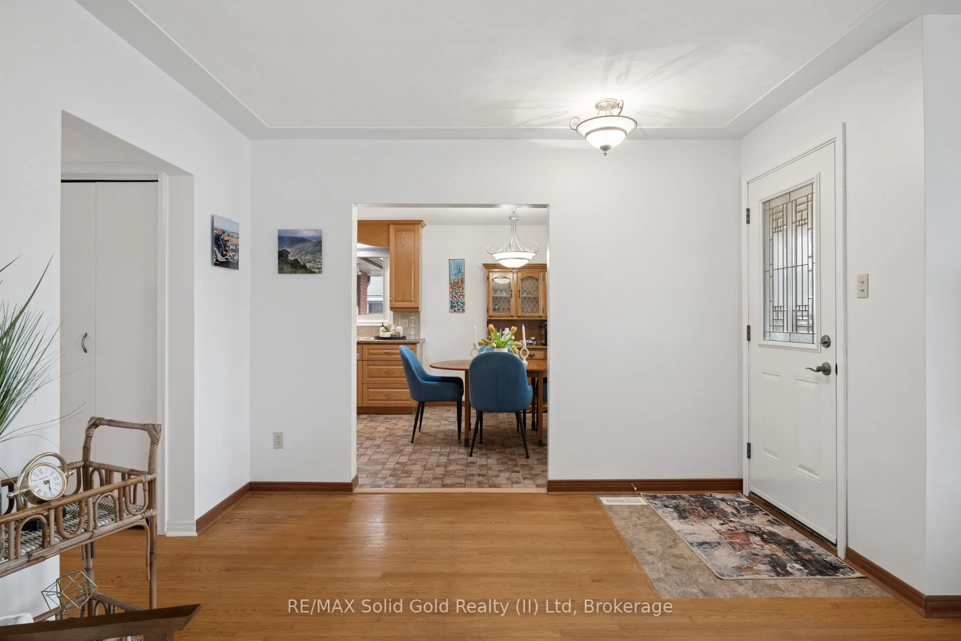 Photo 5 of 228 Kenneth Avenue, Kitchener — HOMEH