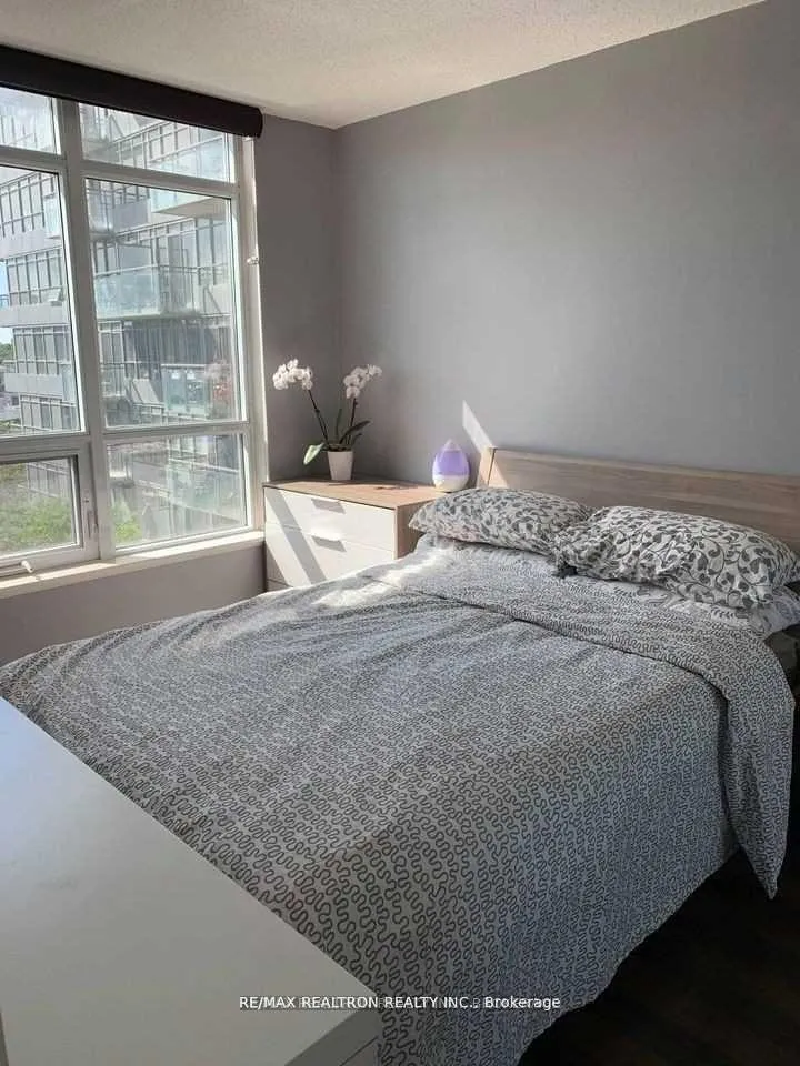 Photo 4 of Unit 1408, 38 Joe Shuster Way, Toronto, South Parkdale — HOMEH