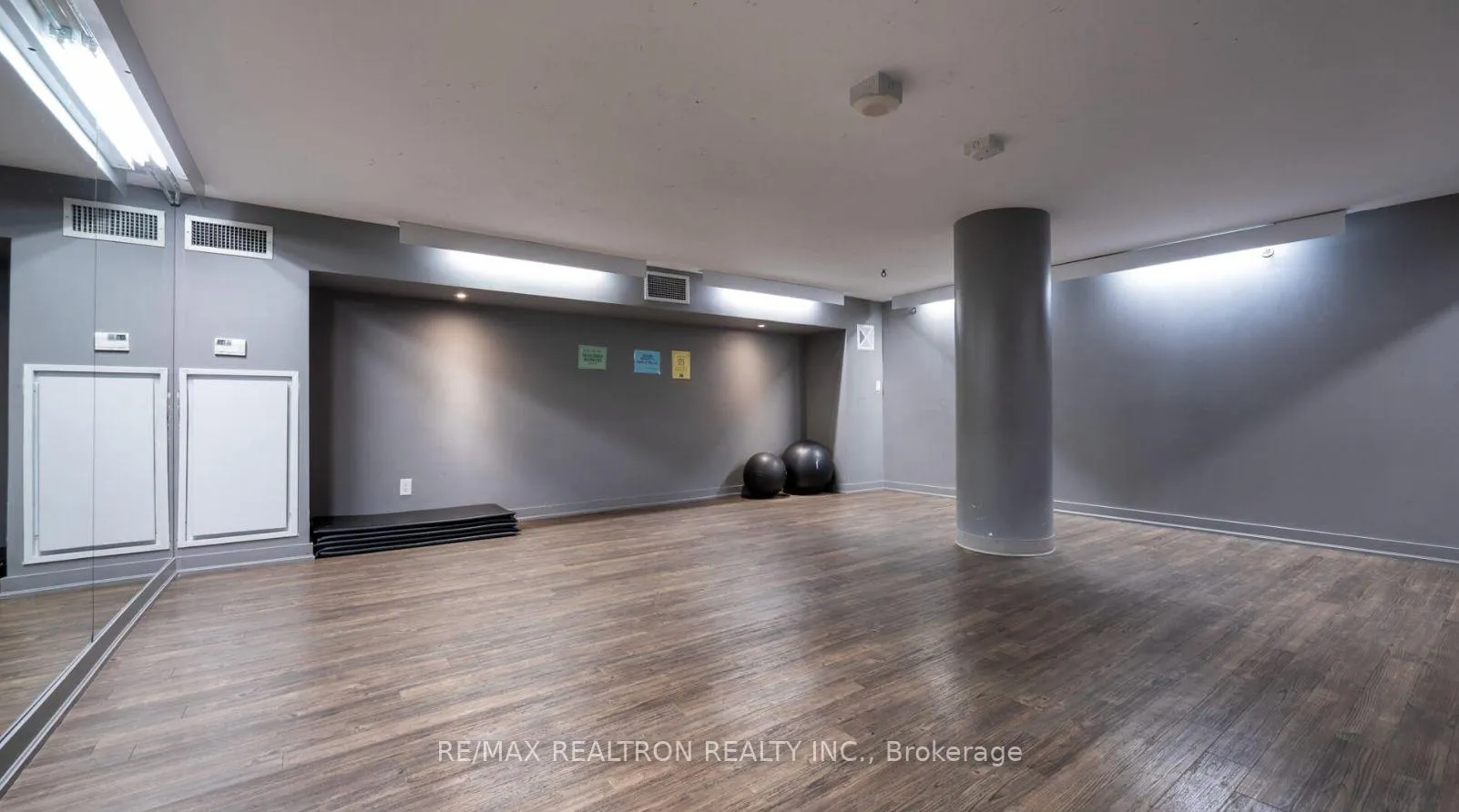 Photo 13 of Unit 1408, 38 Joe Shuster Way, Toronto, South Parkdale — HOMEH