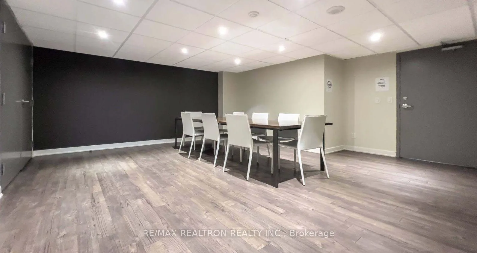 Photo 14 of Unit 1408, 38 Joe Shuster Way, Toronto, South Parkdale — HOMEH