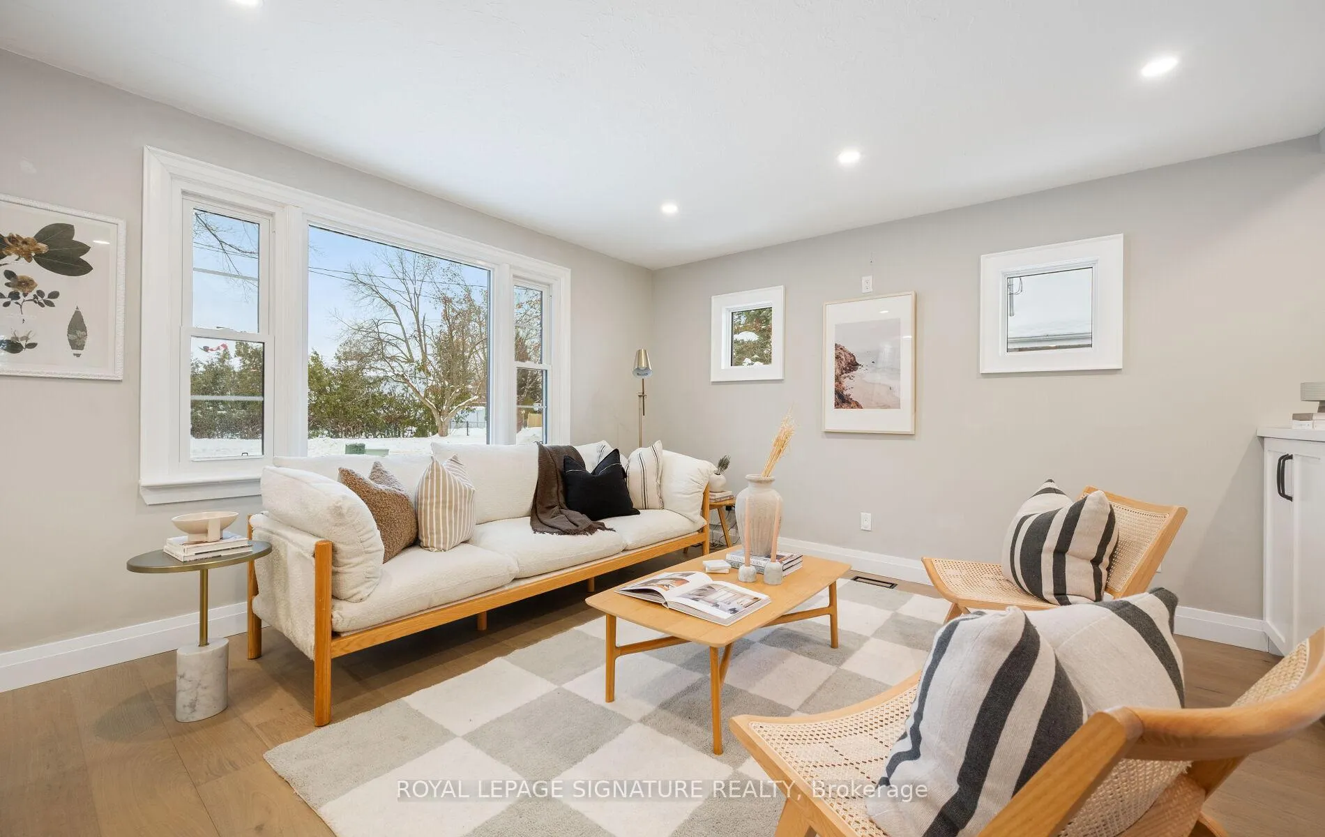 Photo 14 of 122 Queen Street, Barrie, Codrington — HOMEH