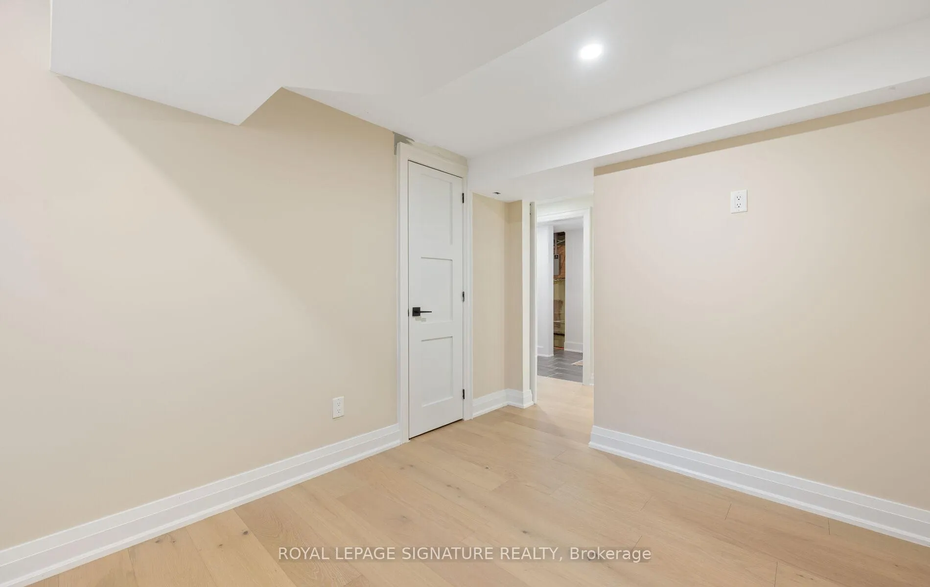 Photo 40 of 122 Queen Street, Barrie, Codrington — HOMEH