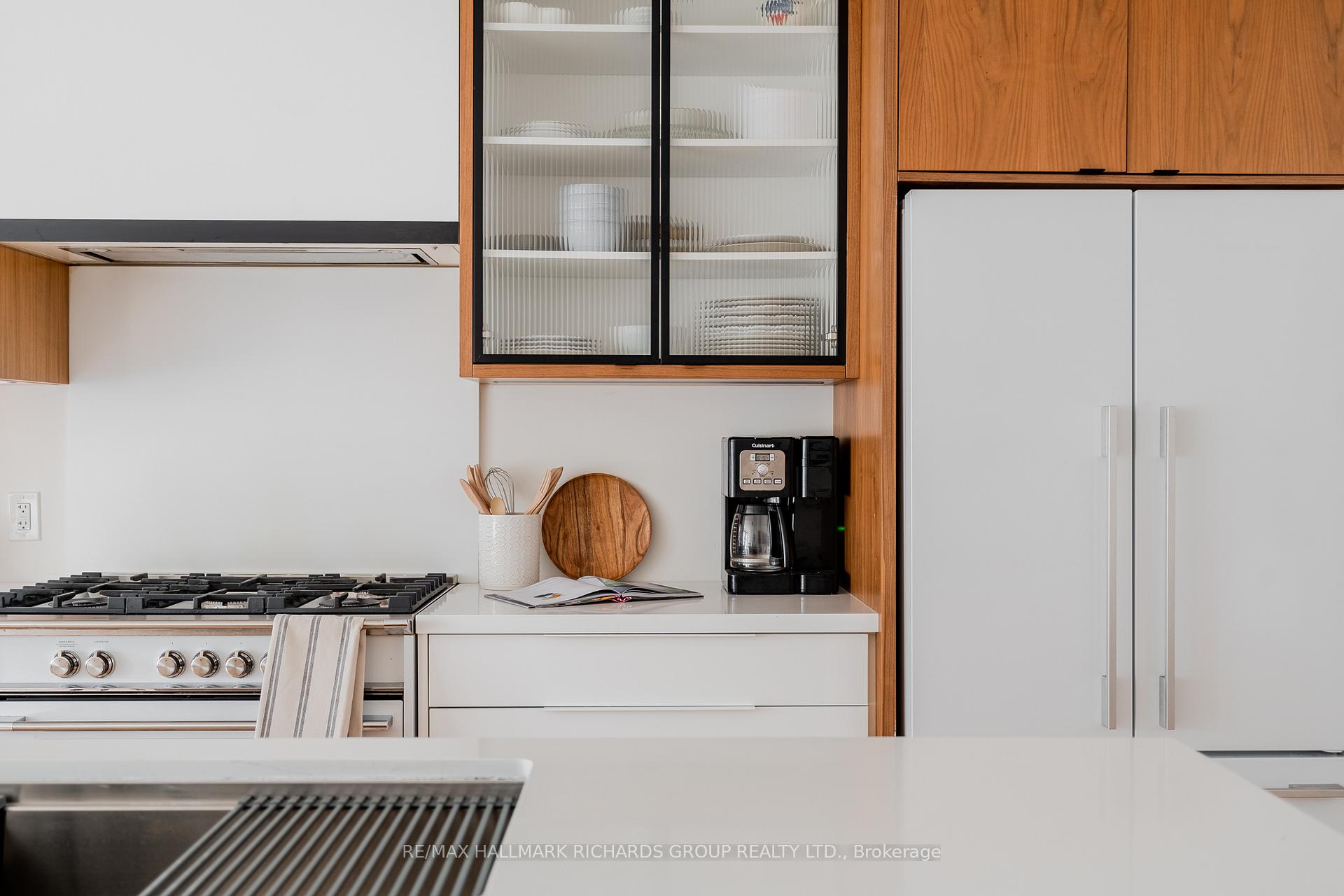 Photo 10 of 23 Valhalla Boulevard, Scarborough, Birchcliffe-Cliffside — HOMEH