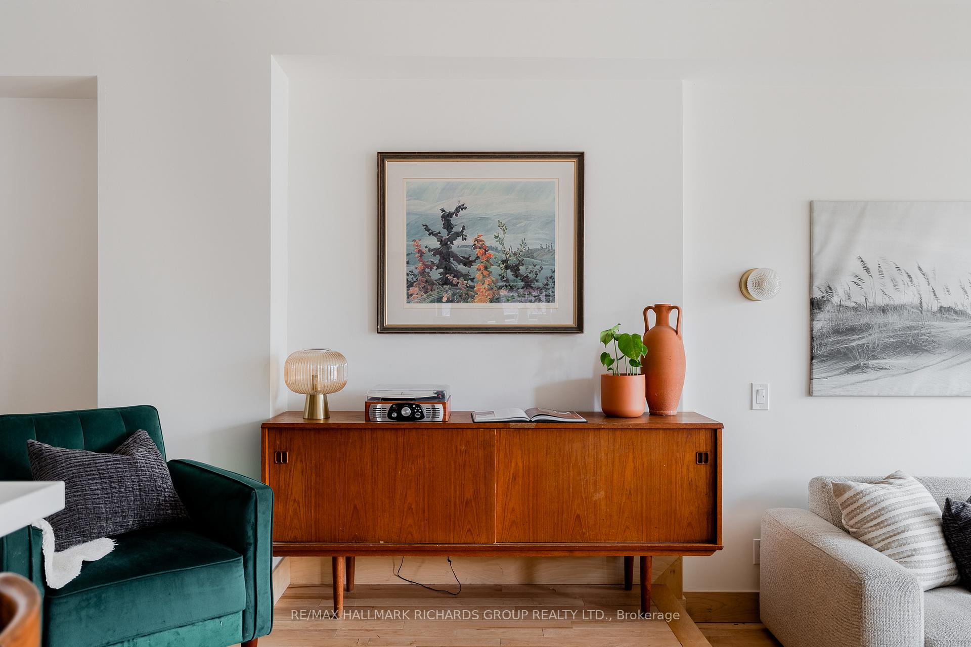 Photo 13 of 23 Valhalla Boulevard, Scarborough, Birchcliffe-Cliffside — HOMEH